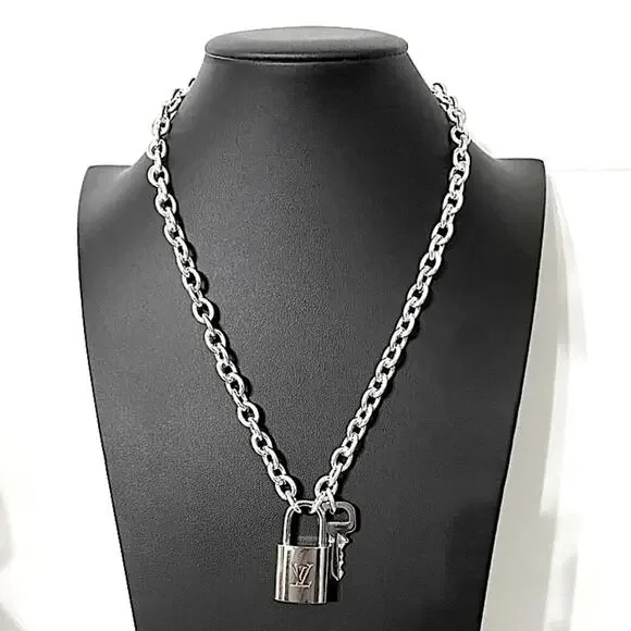 Silver Louis Vuitton Lock Necklace Complimentary, Luxury Genuine LV Lock 315 - Picture 2 of 3